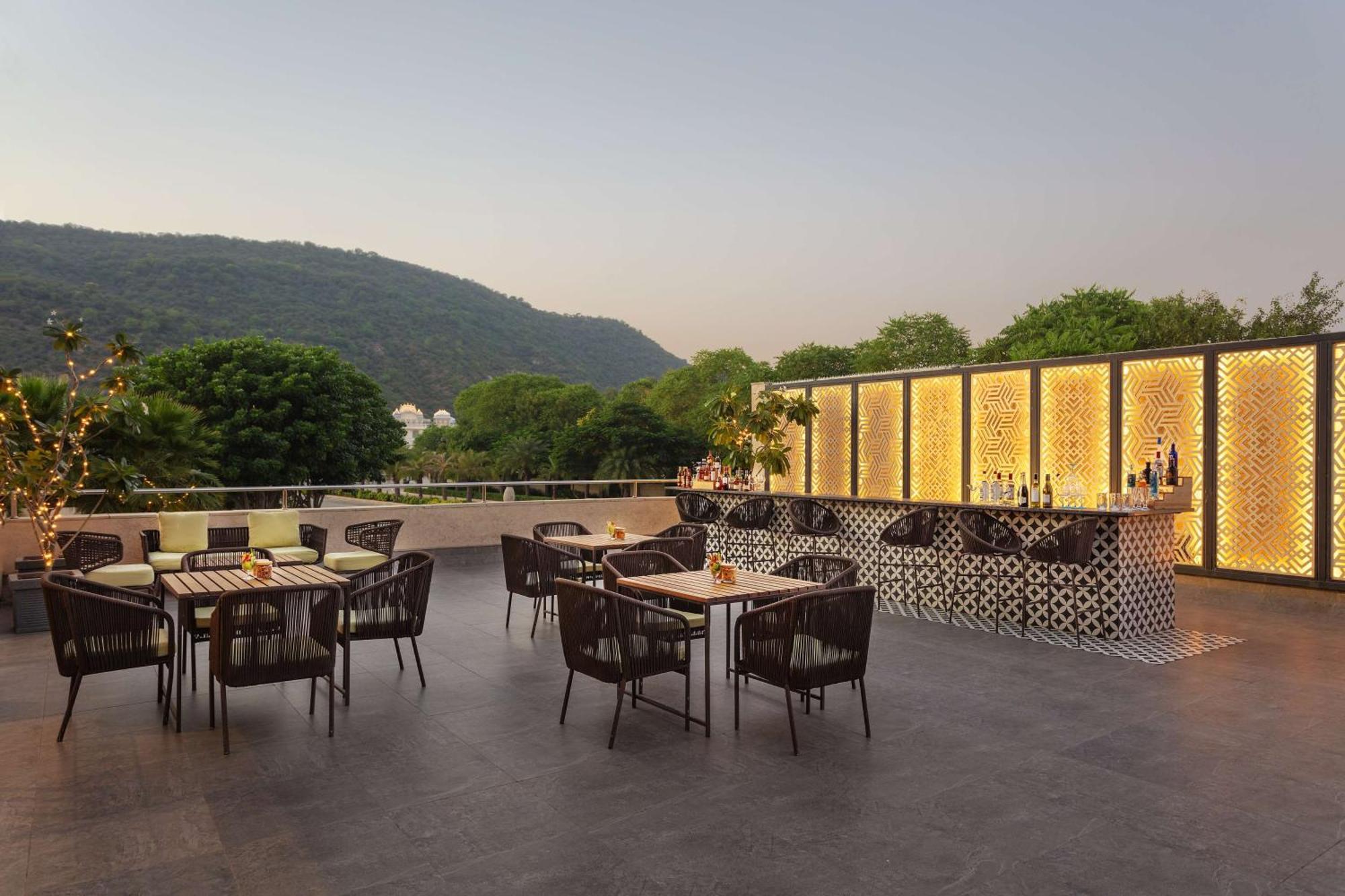 Doubletree By Hilton Jaipur Amer Exteriér fotografie