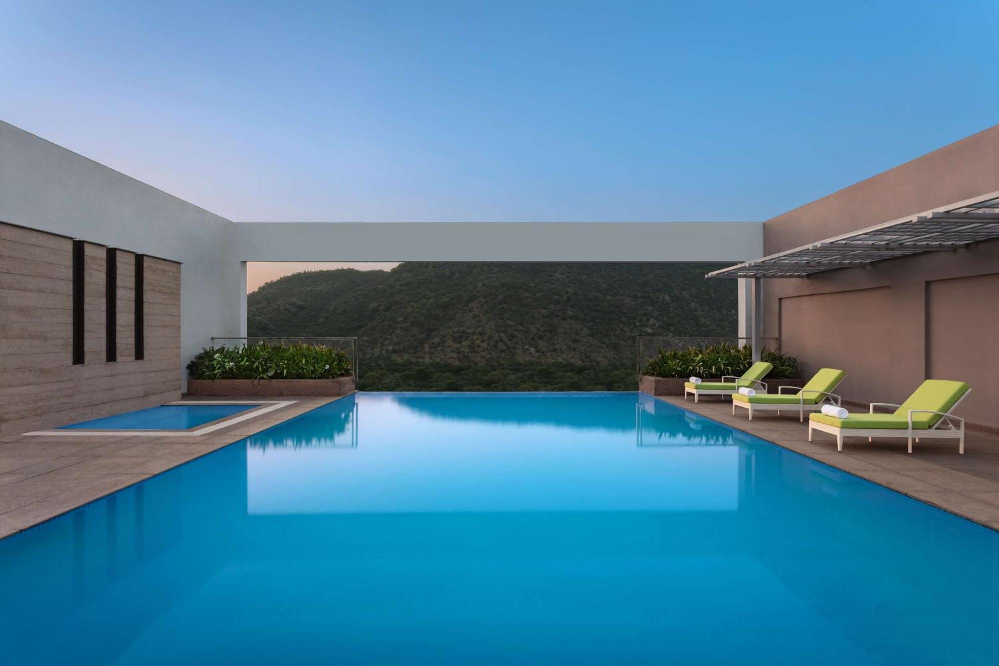 Doubletree By Hilton Jaipur Amer Exteriér fotografie